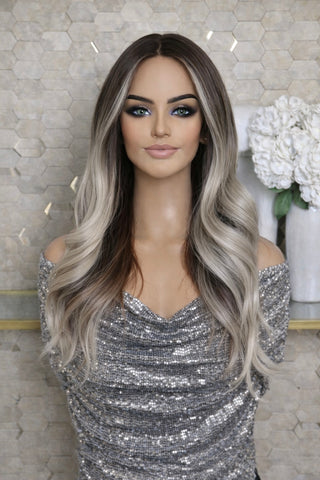 Peruca Lavish Cu Dantela Premium