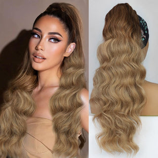 coada par ondulat 70 cm ombre saten inchis blond mediu p1151