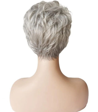Peruca naturală Idesy finisaj lucios perfectă pentru un look natural și rafinat - vedere spate -  Esy Hair